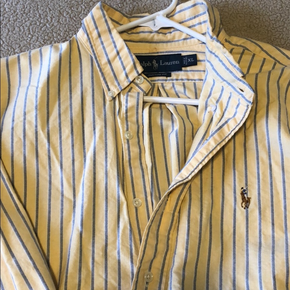 Men’s Button down - Picture 2 of 5
